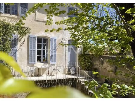 hôtel particulier du 19ème proche l'isle-sur-la-sorgue