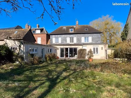 maison 7 pièces 180 m²