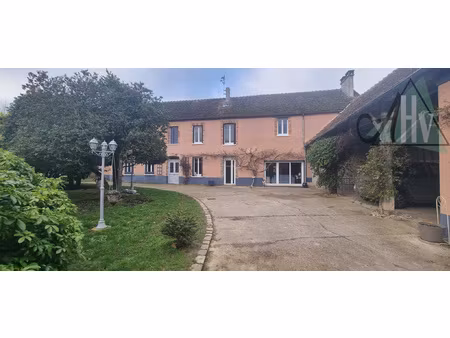 77 - propriété de charme