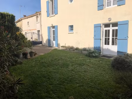 vente maison 6 pièces 149 m² à loulay (17330)  170 400 €
