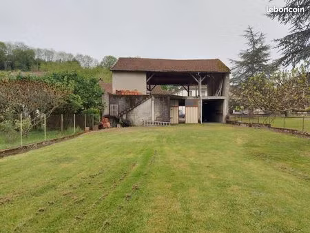 terrain constructible plus bâtisse