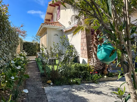 vente maison 8 pièces 180 m² saint-julien-en-born (40170)