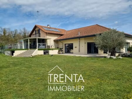 maison à vendre de 200m² sur la commune de sillans