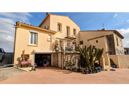 banyuls-dels-aspres - belle partie de mas rénovée