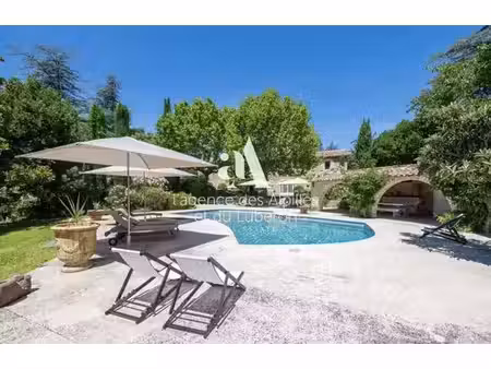 maison de campagne de luxe de 12 pièces en location gordes  provence-alpes-côte d'azur