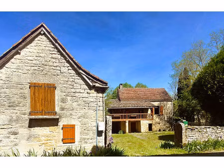 du charme  dans un joli village authentique