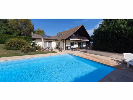 sauverny 01220 vaste villa 6 chambres  ss sol  jardin avec p