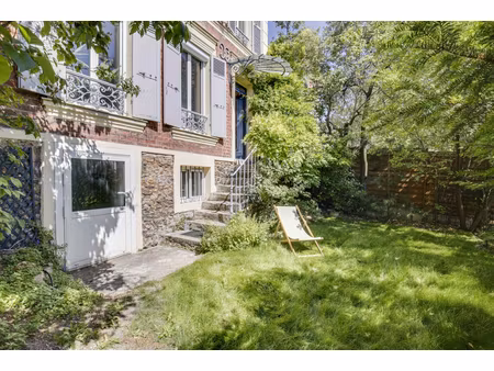 belle maison ancienne de 200 m2 avec jardin et vue paris