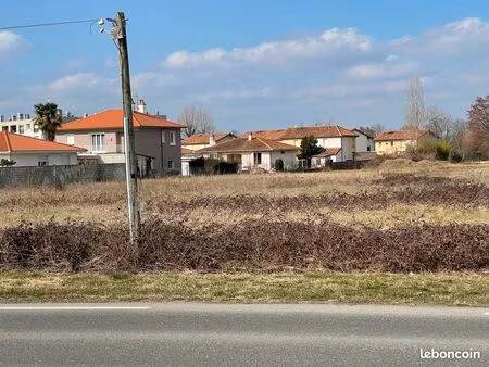 terrain 5030 m2