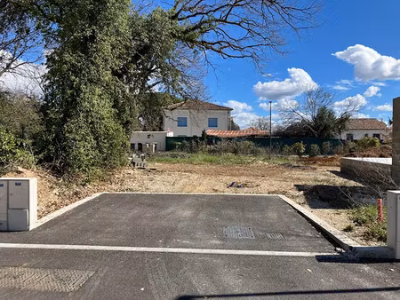 vente terrain 323 m² à carpentras (84200)  109 000 €