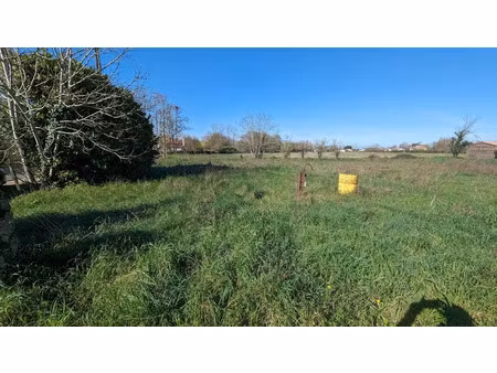 vente terrain 639 m² à coulon (79510)  62 000 €