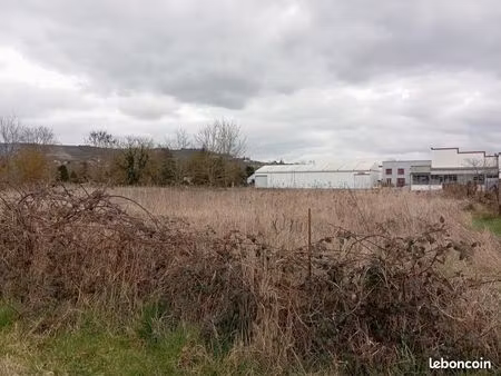 terrain 4 250 m² hauterive