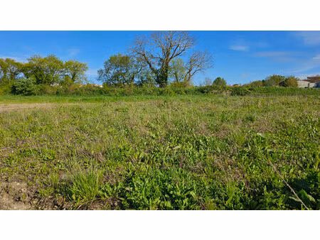 vente terrain  524.00m²  loire