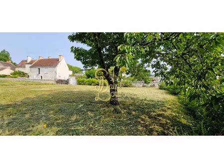 terrain a batir de 1060 m2 en village avec petits commerces