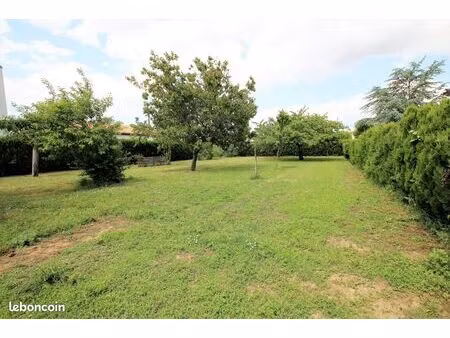 terrain 791 m² fouras