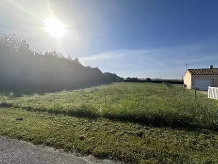 vente terrain mosnac 17240 - 55000 € - surface privée