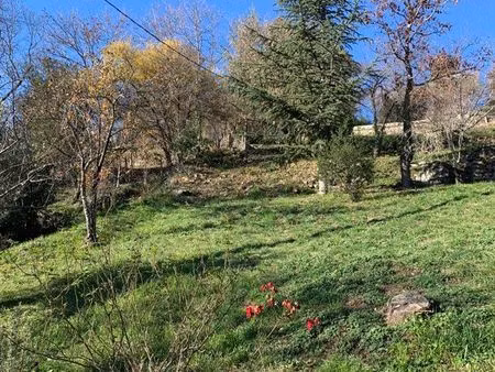terrain entièrement constructible 1332 m² privas
