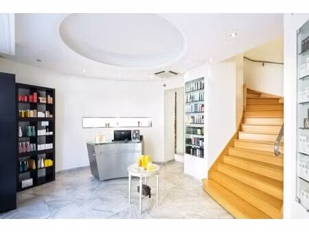 à louer local commercial – 3 300 € |béthune