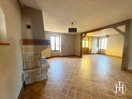 vente maison 11 pièces 204.1 m² à saint-christophe-en-boucherie (36400)  72 000 €