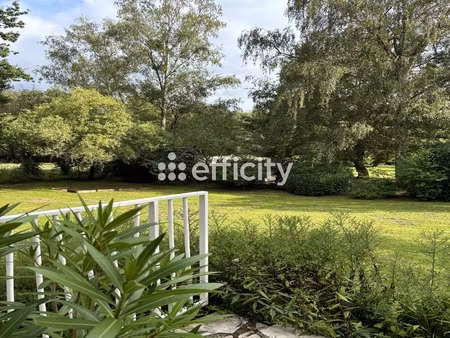 maison 9 pièces - 200 m²