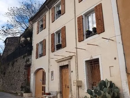 grande maison de plus de 150 m2