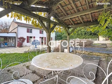 appartement 9 pièces 160 m²