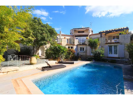villa t7 avec piscine sur 1200 m² de terrain