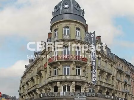 location commerce belfort 899 m²