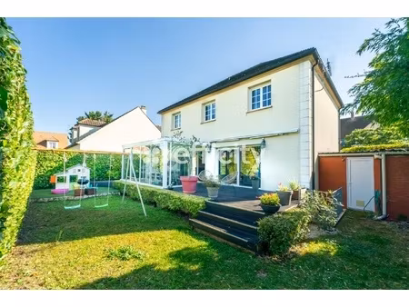 maison 8 pièces - 155 m²