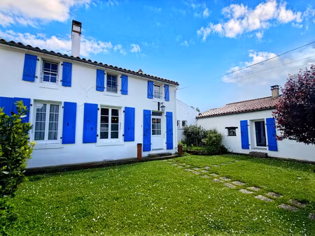 maison à vendre à les velluire-sur-vendée (85770) - vendée