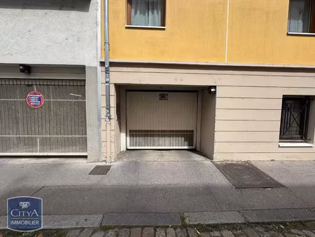 parking à louer - lyon 9e arrondissement (69009) - 80€