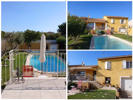 belle maison provençale des années 2010 à 7 km de salon de provence