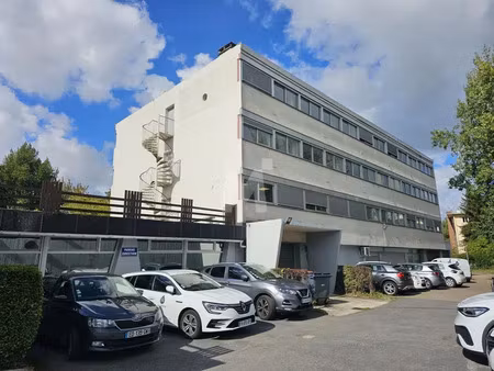 location bureau igny 91430