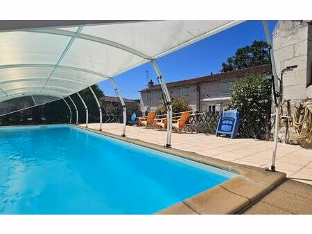 maison la roche-rigault m² t-7 à vendre  344 000 €