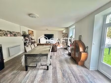 maison en pierre 3 chambres 2 salles d'eau garage et dependance !