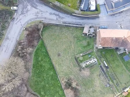 venez découvrir ce terrain en contrebas (lot 2 sur le plan)