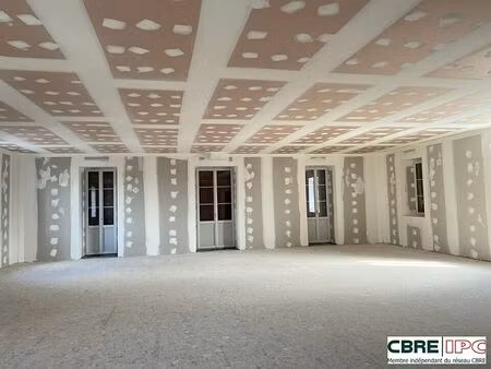 location bureau saint pierre d'irube 120 m²