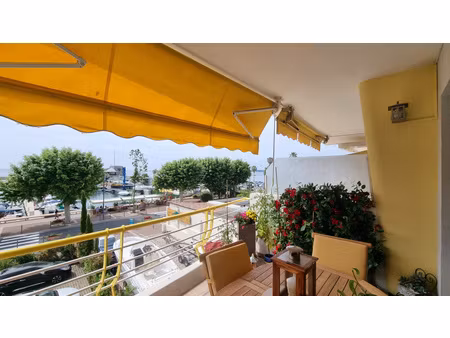 golfe juan appartement 2 pieces en front de mer