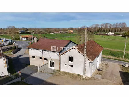 local commercial bressolles à vendre