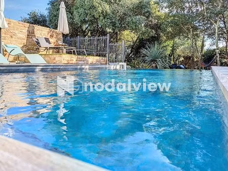 maison de 220 m² à saint-martin-de-londres