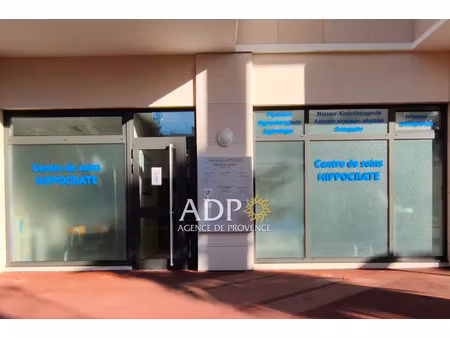 location locaux professionnels 17.5 m² à le cannet (06110)  600 €