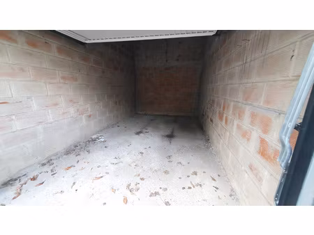 bordeaux cauderan - garage box dans résidence