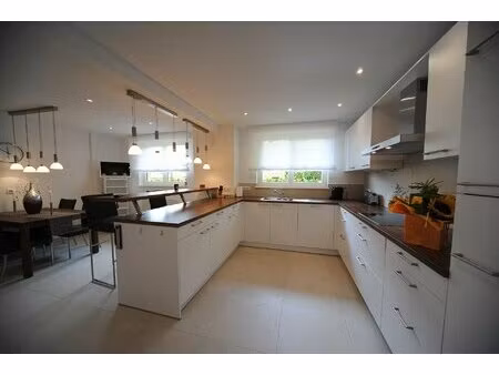 spacieux 2 pieces de 74 m²