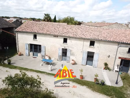 vente maison 6 pièces 200 m² villiers-en-plaine (79160)