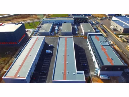 local d'activité proche a9 sortie 31