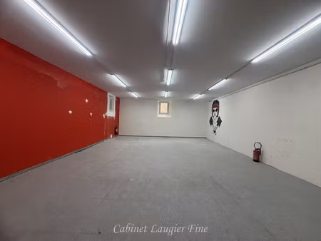 local au 146 cours lieutau 13006