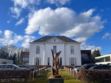 bien professionnel à louer à sint-martens-latem € 1.500 (ky24x) - creas | zimmo