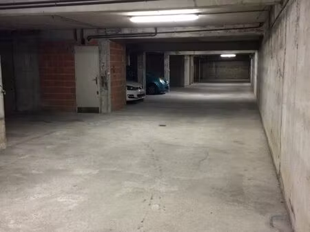 carcassonne place de parking en sous-sol dans résidence sécurisée allée d'iéna proche cent