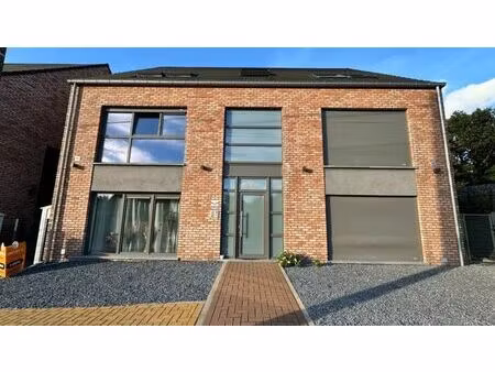 appartement 3 chambres avec emplacement de parking