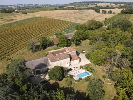 maison de maître avec dépendances proche de fourcès